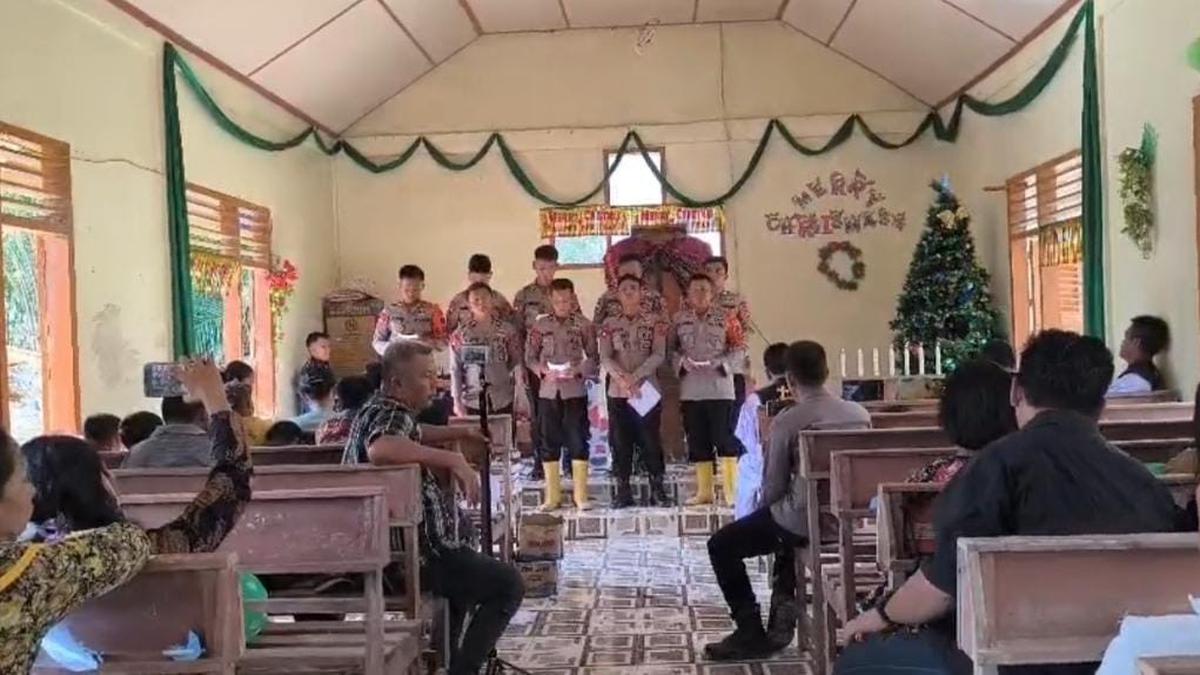 Harapan Bangkit dari Reruntuhan: Kisah Natal Jemaat Gereja Angkola Pascabencana Sumut