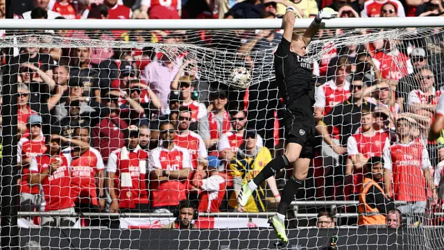 Foto: Penampilan Apik Aaron Ramsdale Saat Membawa Arsenal Juara Community Shield