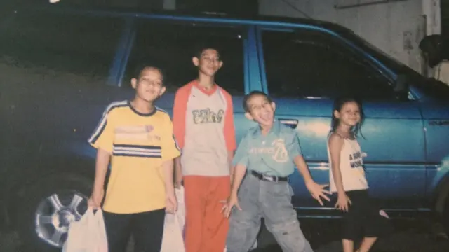 6 Potret Lawas Kebersamaan Keluarga Dinda Hauw,