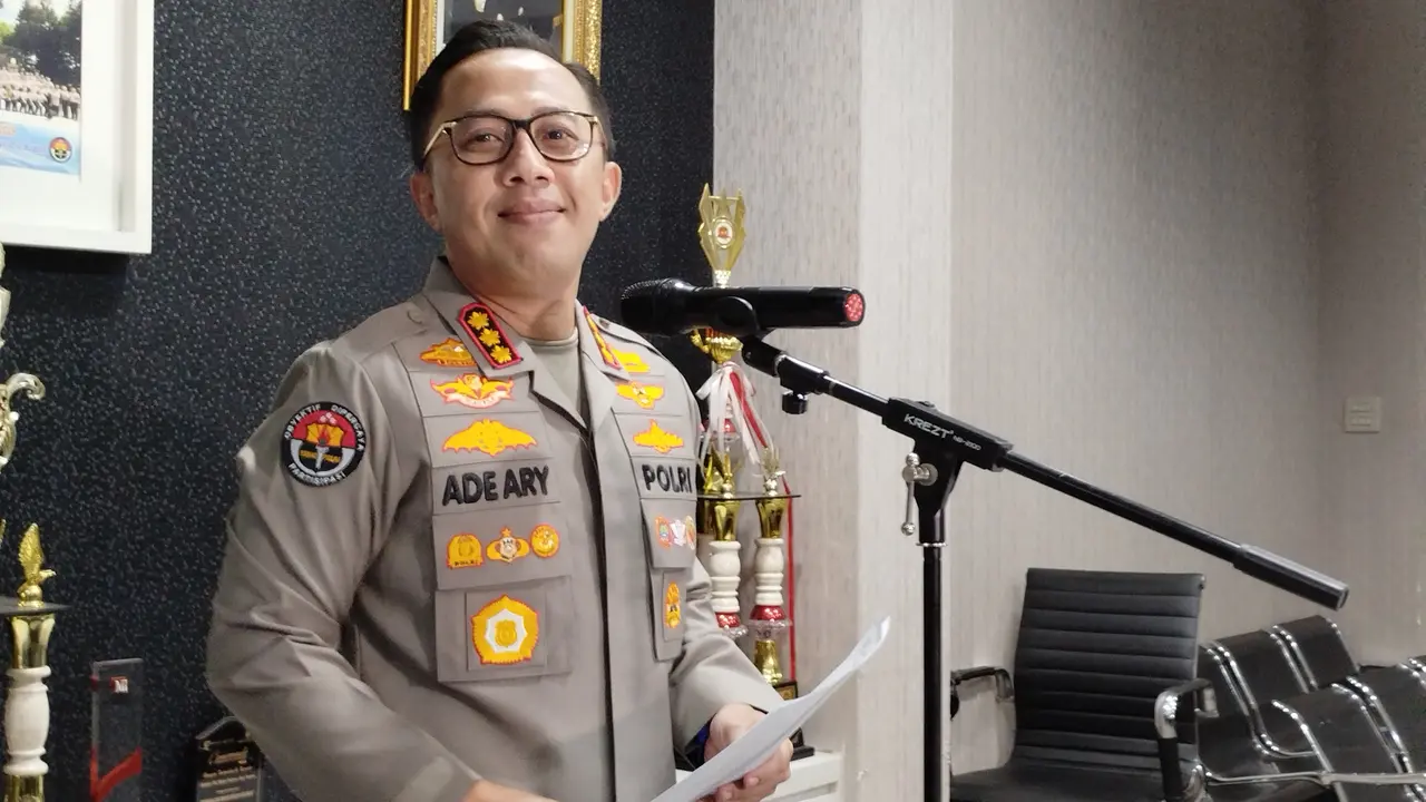 Kabid Humas Polda Metro Jaya, Kombes Pol Ade Ary Syam Indradi.