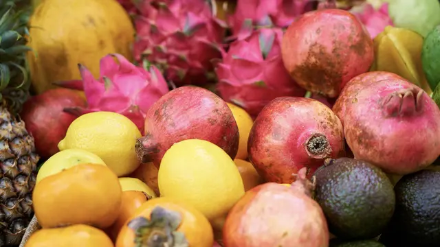 Banyak orang juga mengira bahwa makan buah setelah makan lebih baik daripada sebelum makan.