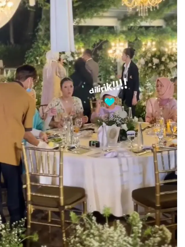 6 Potret Raisa di Pernikahan Marco Ivanos Sang Sepupu, Tampil Anggun Berkebaya