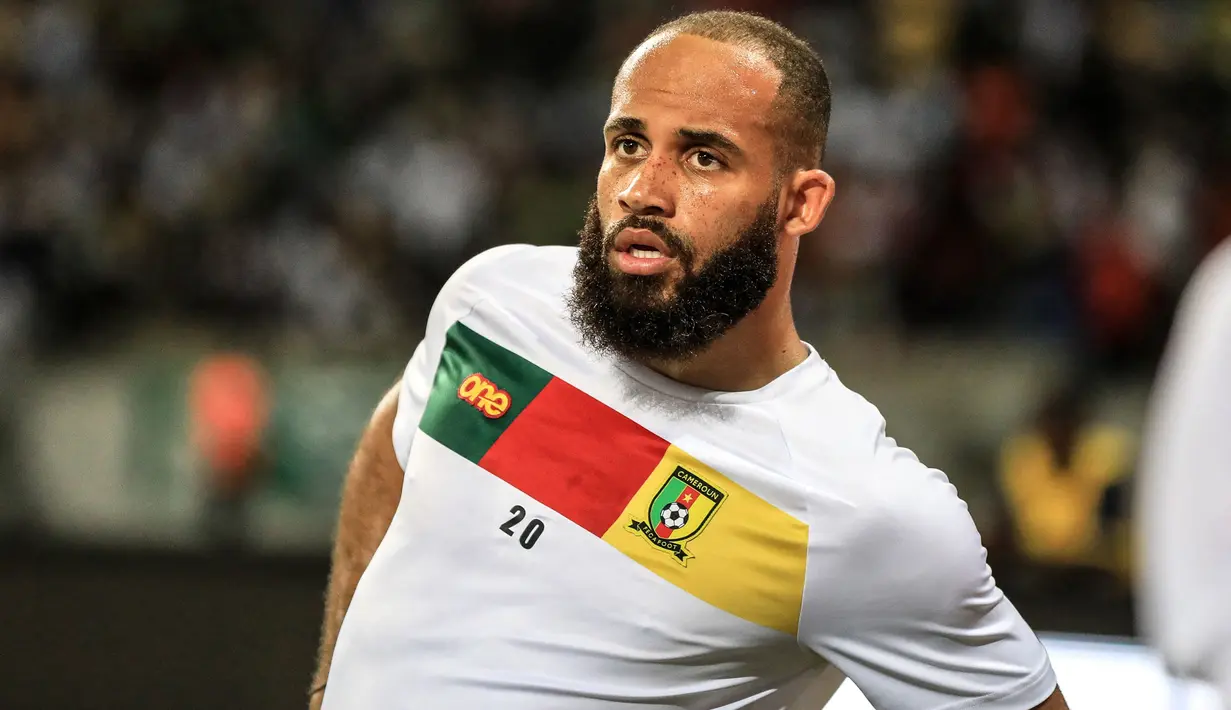 Bintang Brentford, Bryan Mbeumo gagal menjalani debutnya bersama Timnas Kamerun di ajang Piala Afrika 2023. Ikut mengantarkan Kamerun lolos ke Piala Afrika 2023, apa daya cedera membuatnya tak diturunkan dalam 4 laga Kamerun yang akhirnya terhenti di babak 16 besar usai kalah 0-2 dari Nigeria. (AFP/Daniel Beloumou Olomo)
