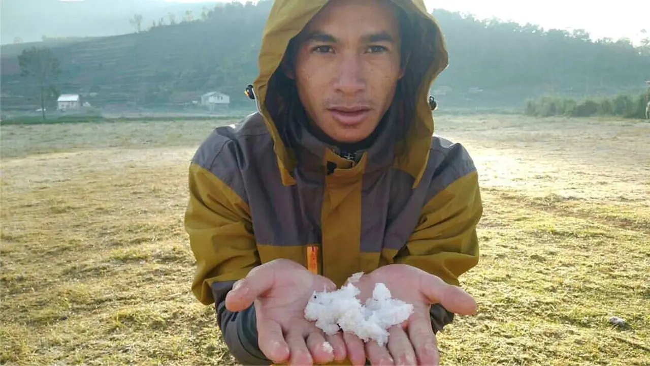Siapa Mau Berburu Embun Es Pagi di Dieng Awal September?