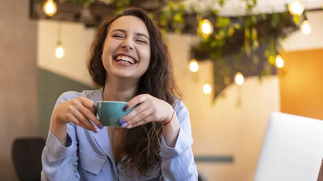 wanita juli banyak yang suka