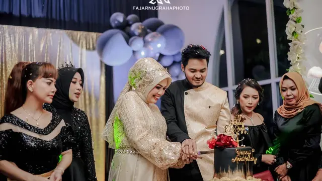 7 Momen Ulang Tahun Mewah Elly Sugigi, Dapat Kado Spesial dari Suami