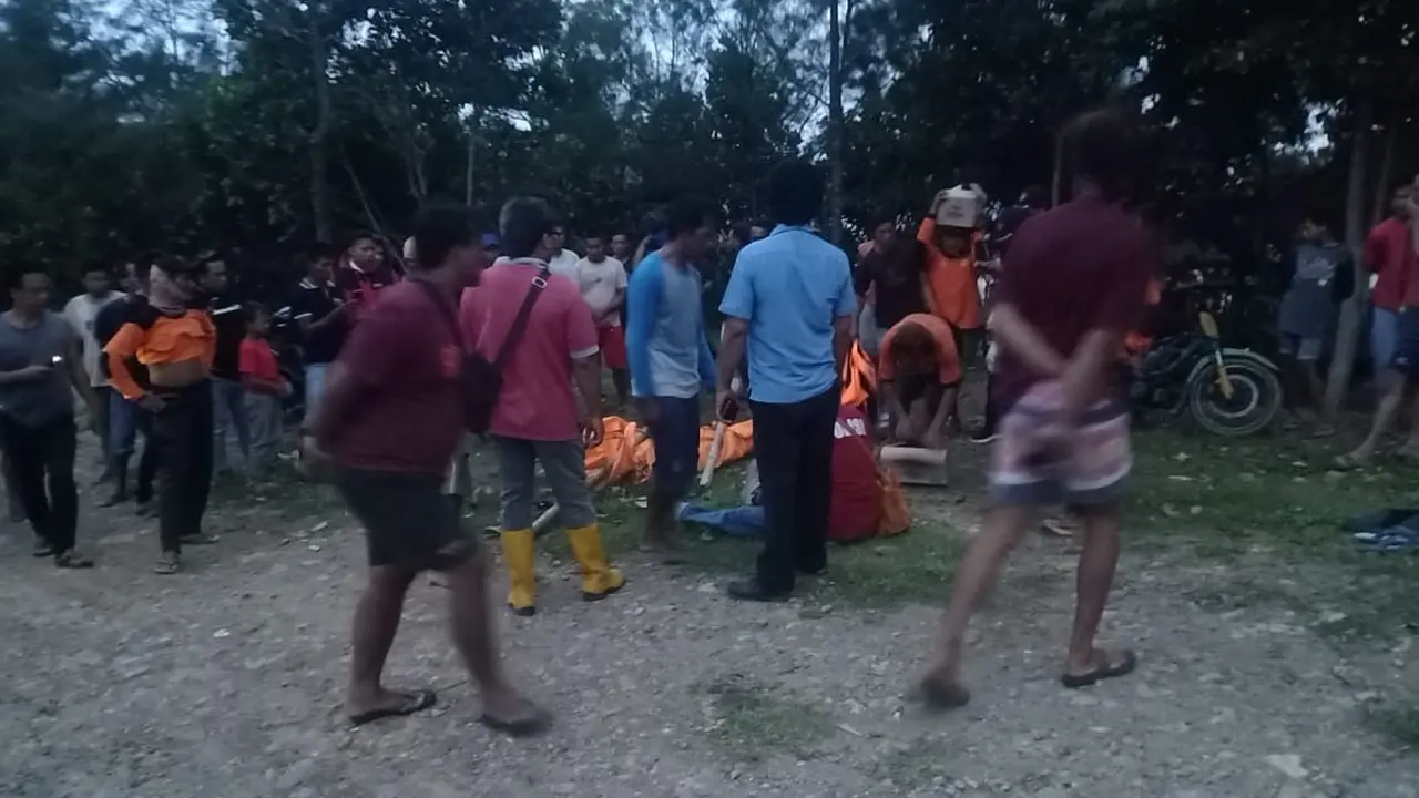 Warga Buayan, Kebumen dibikin heboh oleh temuan jasad wanita tanpa busana di Pantai Parangjengger. (Foto: Liputan6.com/Polres Kebumen)