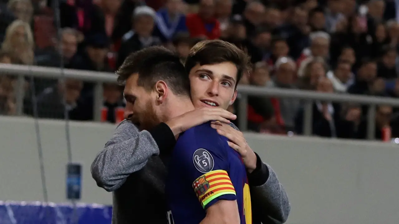 Penyusup di Laga Olympiakos vs Barcelona