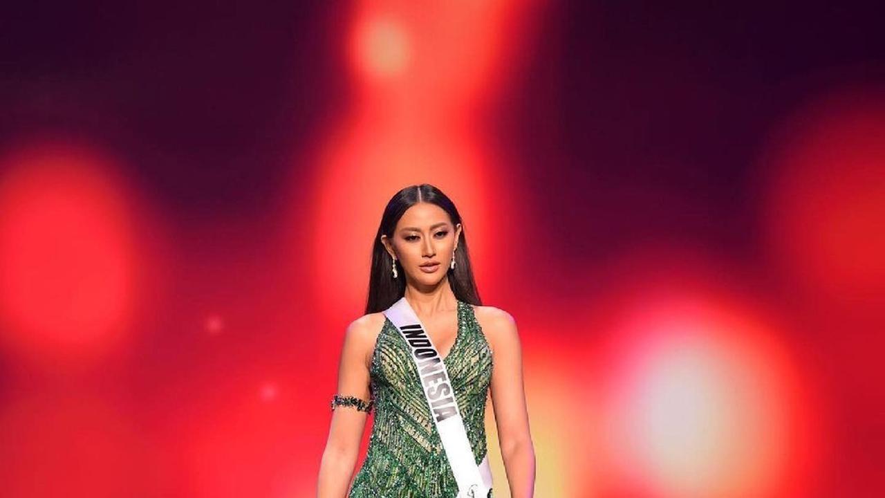Potret Penampilan Ayu Maulida di Miss Universe 2020, Curi Perhatian. (Sumber: Instagram/ayumaulida97)