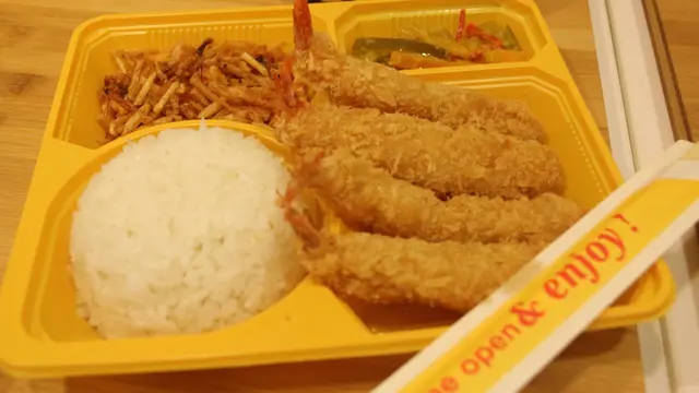 Perpaduan Makanan Bergaya Jepang dengan Sambal Indonesia
