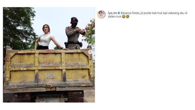 Tampil Sederhana, Ini 7 Potret Kocak Lyia Amelia yang Bikin Geleng Kepala