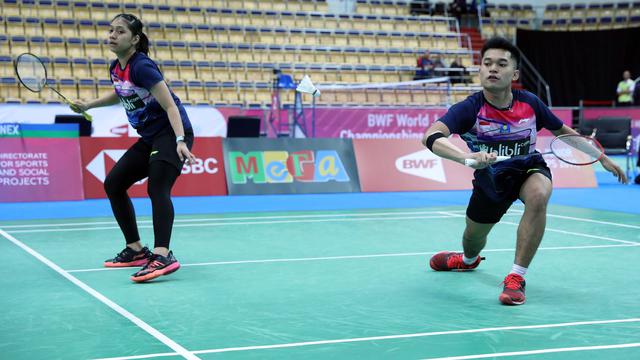 Leo Rolly Carnando / Indah Cahya Sari Jamil