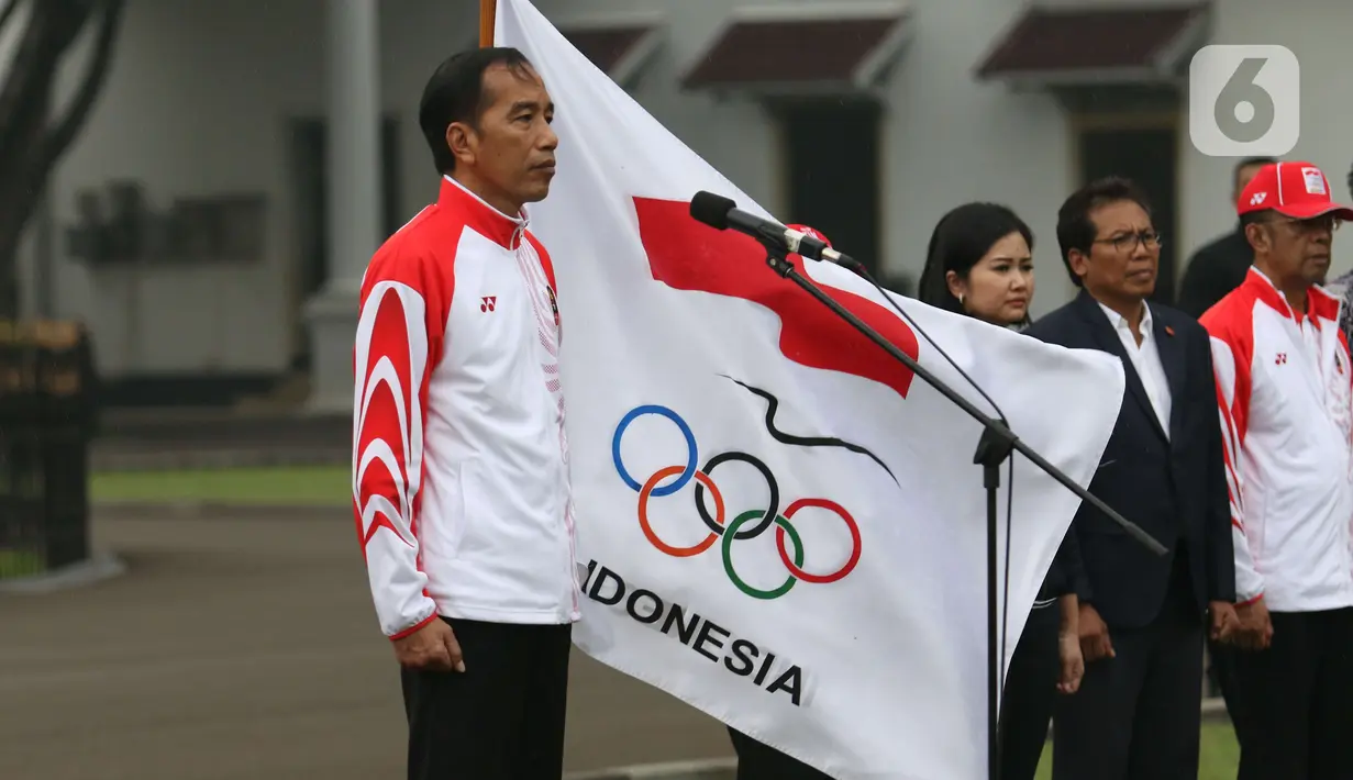 Presiden Joko Widodo atau Jokowi saat upacara pelepasan Kontingen Indonesia untuk SEA Games 2019 Filipina di Istana Bogor, Jawa Barat, Rabu (27/11/2019). Sebanyak 841 atlet Indonesia akan bertanding pada SEA Games Filipina di 51 cabang olahraga. (Liputan6.com/Angga Yuniar)