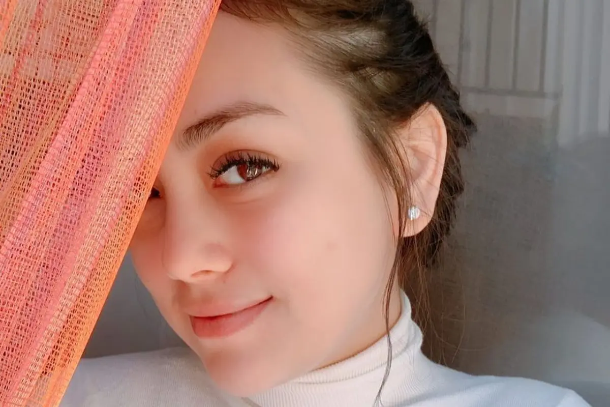 6 Potret Celine Evangelista Tanpa Makeup, Bukti Pesonanya Alami
