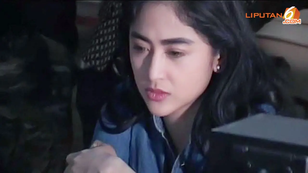 dewi-perssik-4-131025b.jpg