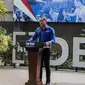 Ketua Umum Partai Demokrat Agus Harimurti Yudhoyono (AHY) menyampaikan tanggapan terkait kasus hukum yang menjerat Gubernur Papua Lukas Enembe di DPP Partai Demokrat, Jakarta, Kamis (29/9/2022). Partai Demokrat berharap hukum tetap ditegakkan tanpa intervensi politik. (Liputan6.com/Faizal Fanani)