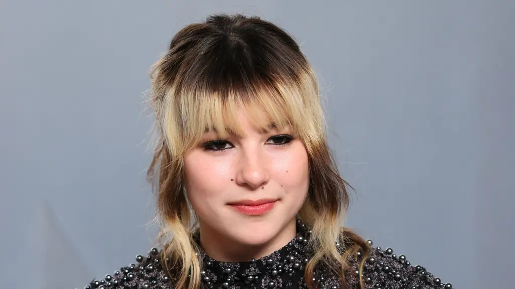 Intip potret debut Alysa Liu di Vanity Fair Oscar Party 2026 (Photo by Jean Baptiste Lacroix / AFP)