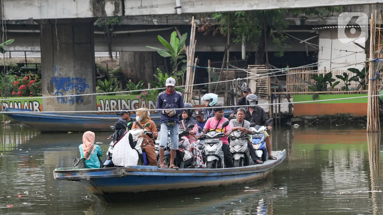 Jasa Penyeberangan Perahu Eretan di Jakarta