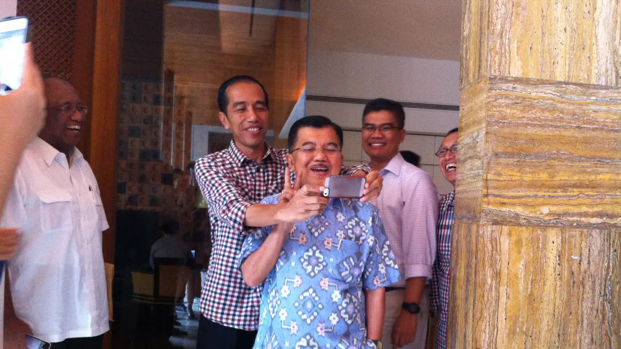Jokowi-JK Selfie