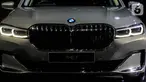Tampilan depan The New BMW 730Li M Sport dalam peluncuran BMW Seri 7 Long Wheelbase di Jakarta, Kamis (10/10/2019). BMW Group Indonesia meluncurkan BMW Seri 7 Long Wheelbase terbaru yang ditawarkan dalam dua variasi. (Liputan6.com/Faizal Fanani)