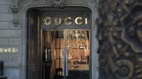 Ilustrasi gerai Gucci. (dok. unsplash/Julien Tondu)