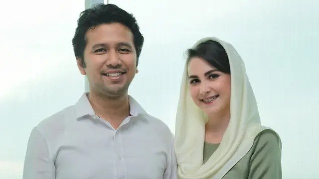 [Bintang] Arumi Bachsin - Emil Dardak