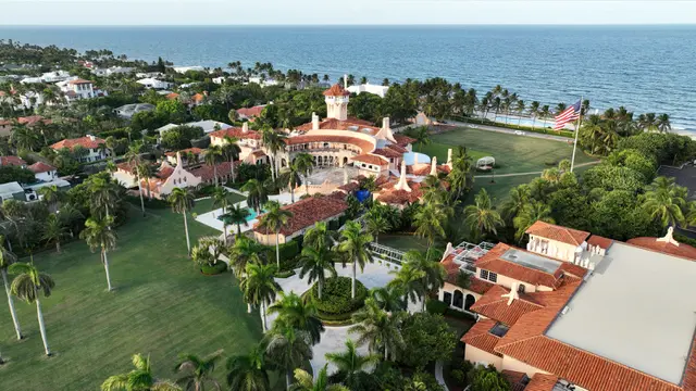 Pemandangan Rumah Mewah Donald Trump yang Digerebek FBI
