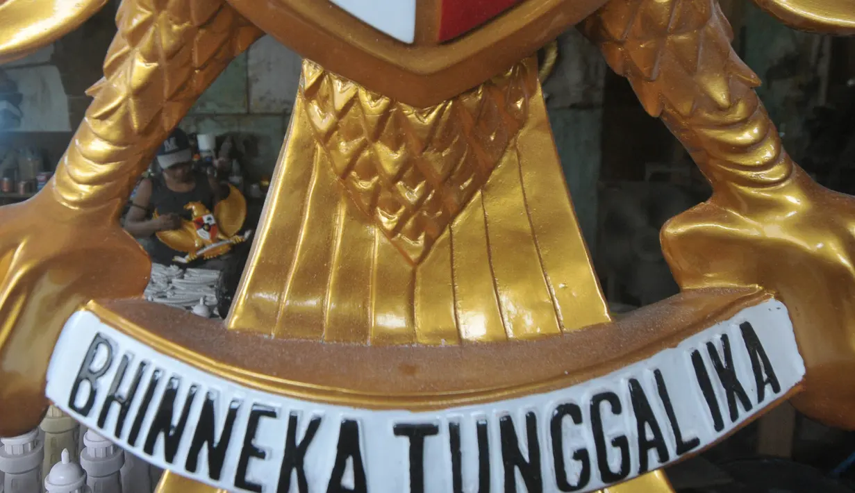 Menjelang peringatan Hari Kemerdekaan Republik Indonesia ke-79, Garuda Fiber menerima pesanan hampir 500 buah patung Garuda Pancasila. (merdeka.com/Imam Buhori)