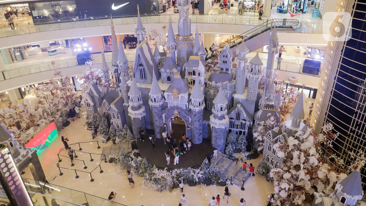 Instalasi Natal dan Tahun Baru Senayan City