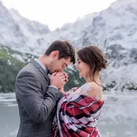 ilustrasi pasangan cinta bahagia/photo created by freepic.diller - www.freepik.com