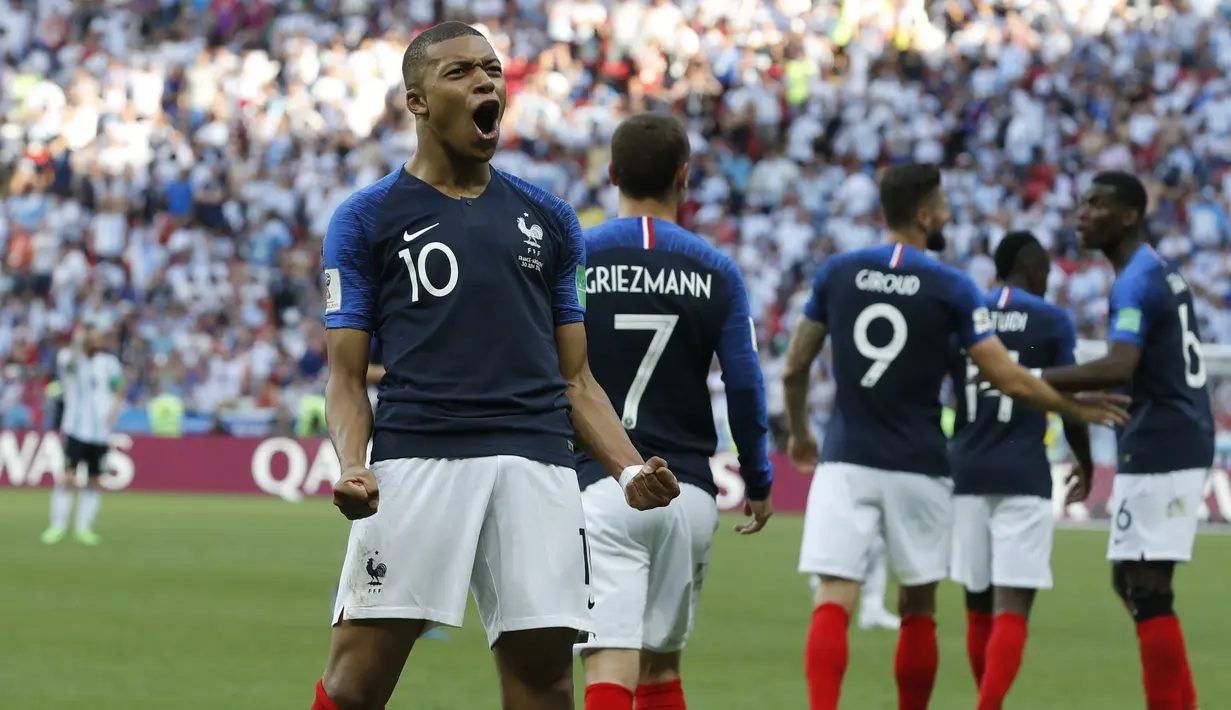 <p>Saat mengalahkan Argentina usia Kylian Mbappe baru 19 tahun, 6 bulan. lahir di Bondy, Prancis pada 20 December 1998 dengan nama Kylian Mbapp&eacute; Lottin. (AP/David Vincent)</p>