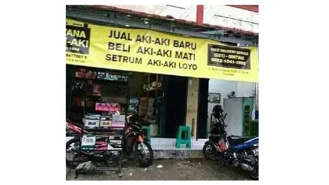 Tulisan Nyeleneh di Bengkel Ini Bikin Gagal Fokus
