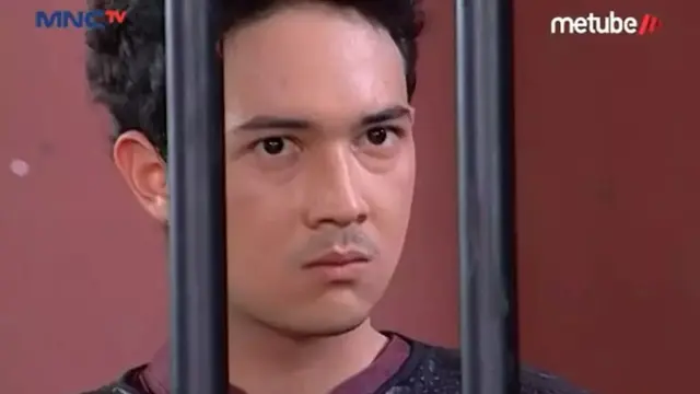 Potret Donny Michael yang Sering Ambil Peran Antagonis di Sinetron. (youtube: mnc official)