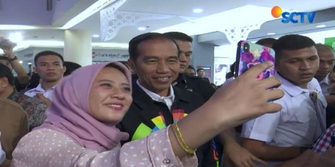 Jokowi Datangi Mal Pekanbaru, Pengunjung Histeris Minta Swafoto