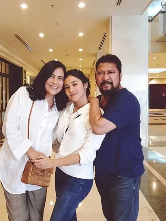 Naysilla Mirdad foto bersama dengan Lydia Kandouw dan Jamal Mirdad (Instagram/@naymirdad)