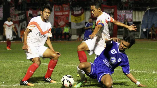 Persis Solo