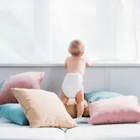 ilustrasi  jenis popok bayi beserta kelebihan dan kekurangannya/LightField Studios/shutterstock