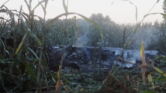 Pesawat Kargo Antonov-12 Jatuh dan Meledak di Yunani