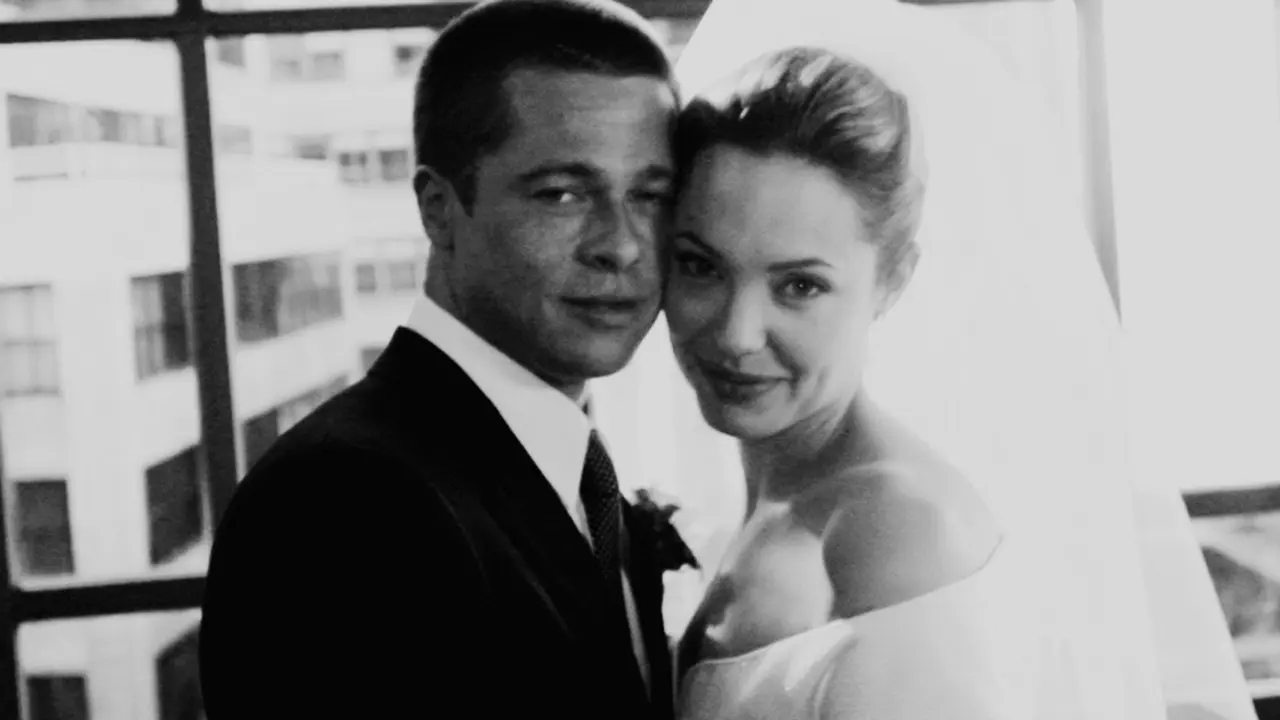 Ini Dia 5 Detail Pernikahan Brad Pitt dan Angelina Jolie