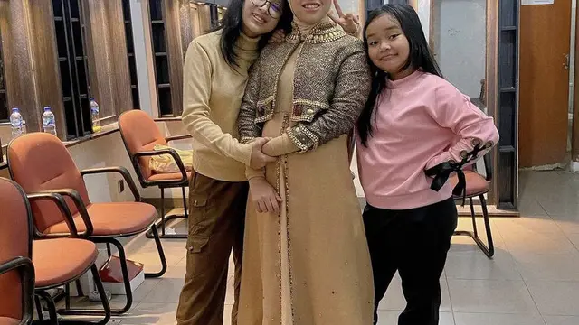 Penampilan berkerudung Putri Ariani Penyanyi Jogja Pukau Publik America’s Got Talent, credit: @arianinismaputri