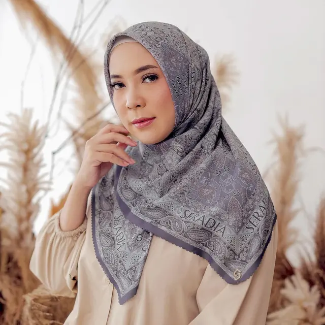 Potret 6 Bintang Sitkom Populer yang Mantap Berhijab, Bikin Pangling