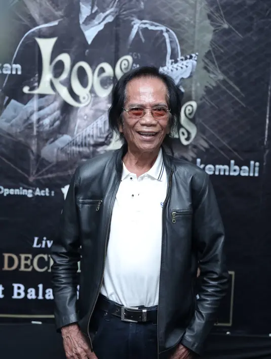 Salah Satu Personel Yon Koeswoyo sangat bersemangat menyambut konser tersebut. Apalagi ia baru saja sembuh setelah dirawat selama sebulan di rumah sakit. (Galih W. Satria/Bintang.com)