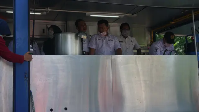 Dapur umum Pemkot Surabaya