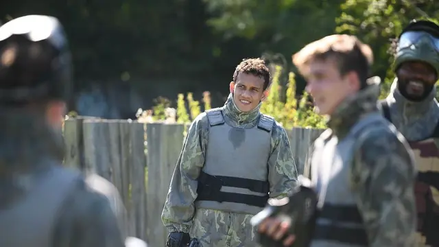 Egy Maulana Vikri bermain paintball bersama FK Senica.