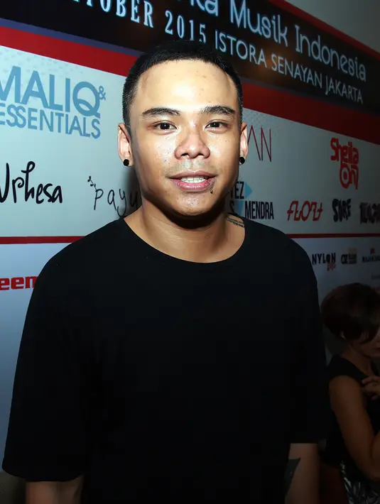 Teza Sumendra siap manjakan telinga penikmat musik di Konser Cinta Musik Indonesia 2015 yang digelar pada 31 Okteber 2015 di Istora Senayan nanti. (Deki Prayoga/Bintang.com)