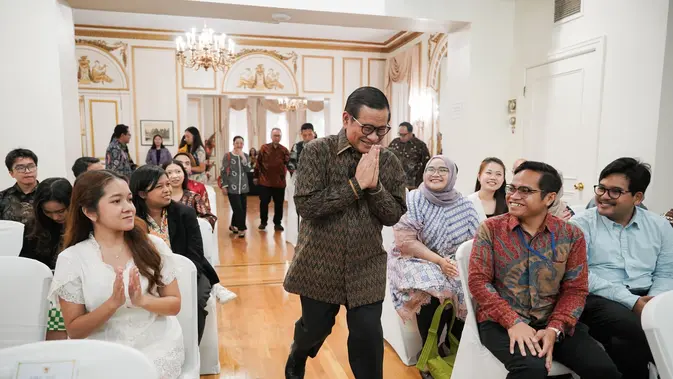 Guverner Jakarte Pramono Anung spodbuja zaposlovanje v tujini in zagotavlja odprtost delovnih mest za vse