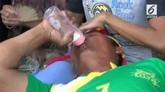 Beraneka ragam lomba digelar untuk memperingati Hari Kemerdekaan ke-73. Salah satunya lomba mengedot susu dipanguan istri di Dusun Pakis, Karanganyar, Jawa Tengah.
