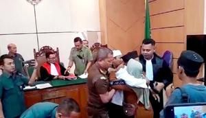 Sidang kasus perburuan burung di TN Baluran. (Antara)