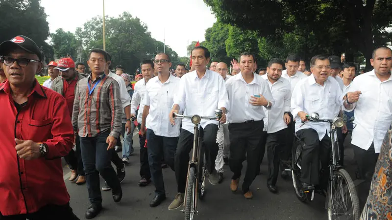 Bersepeda Jokowi-JK Mendaftar Jadi Capres-Cawapres