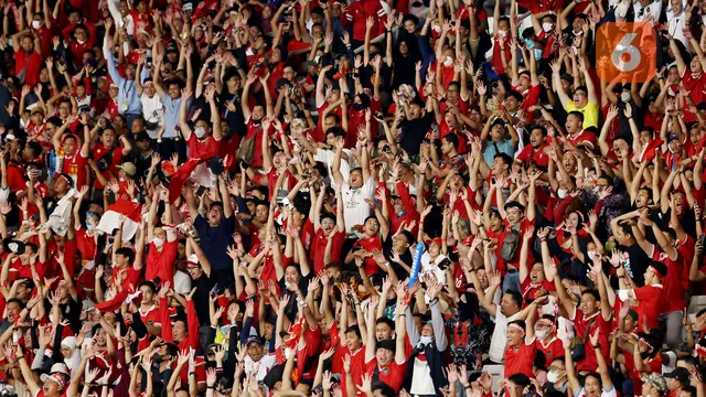 Foto: Euforia Suporter saat Dukung Timnas Indonesia, Tuntas Sudah Kerinduan di SUGBK